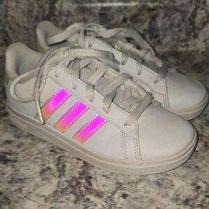 Adidas Kids Sneakers - Grand Court White With Iridescent Stripes